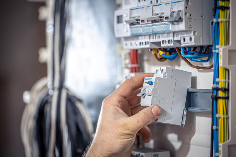 Jaki jest koszt montażu rozdzielni elektrycznej?